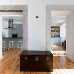 Alfama Terrace River And Historic View Spacious And Charming Ground Floor 18th Century Building * Lisboa