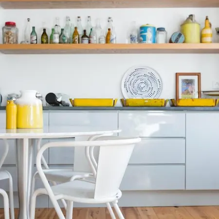 Alfama Terrace River And Historic View Spacious And Charming Ground Floor 18th Century Building * Lissabon