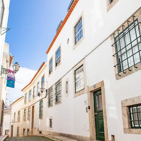 Alfama Terrace River And Historic View Spacious And Charming Ground Floor 18th Century Building Daire