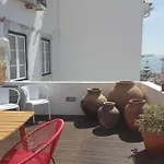 Alfama Terrace River And Historic View Spacious And Charming Ground Floor 18th Century Building * Lisboa