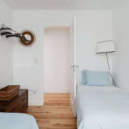 Alfama Terrace River And Historic View Spacious And Charming Ground Floor 18th Century Building Διαμέρισμα *