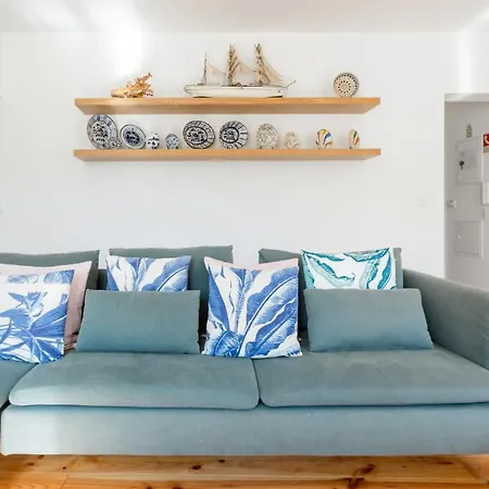 Alfama Terrace River And Historic View Spacious And Charming Ground Floor 18th Century Building *