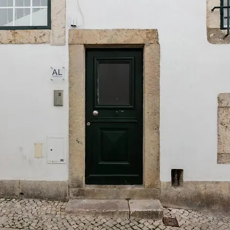 Alfama Terrace River And Historic View Spacious And Charming Ground Floor 18th Century Building
